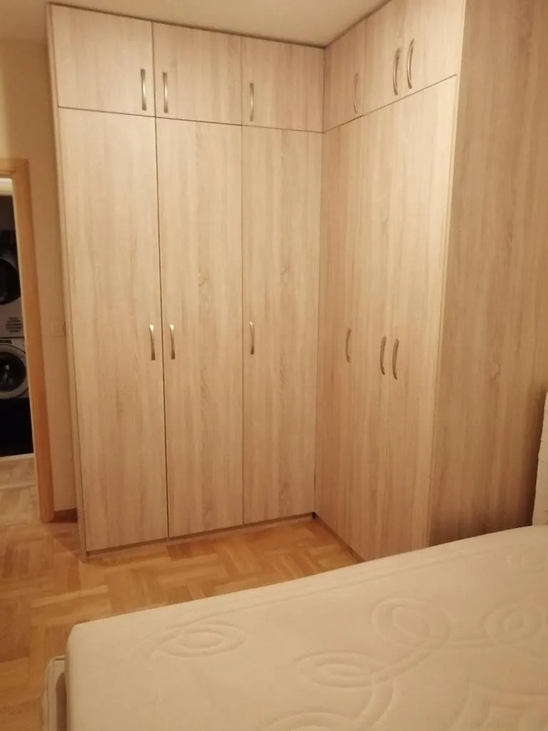 Izdavanje, trosoban stan, 100m², Blok 6, Podgorica