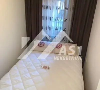 Izdavanje, dvosoban stan, 36m², Centar, Novi Sad - image 8