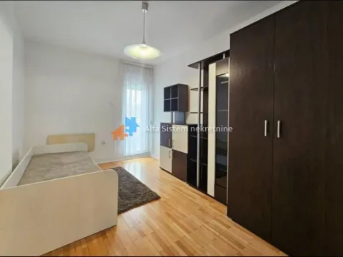 Rent, three bedroom apartment, 61m², Južni Bulevar, Vračar Sve Podlokacije - image 10