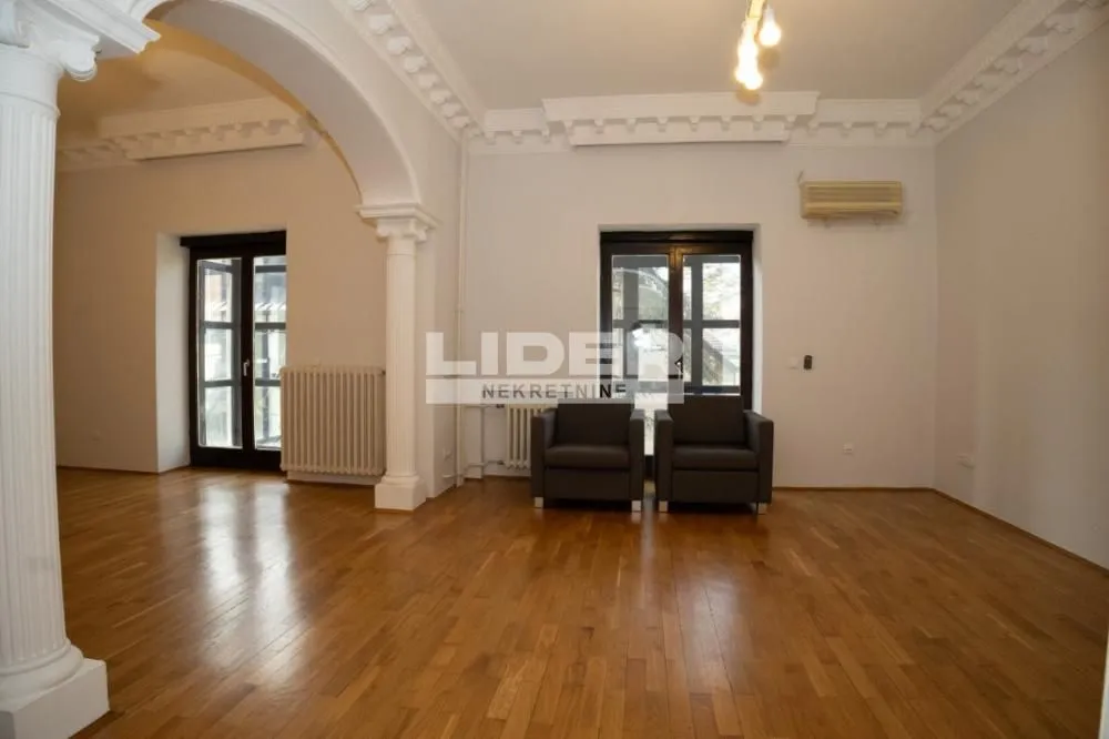 Izdavanje, kuća, 550m², Autokomanda, Voždovac Sve Podlokacije