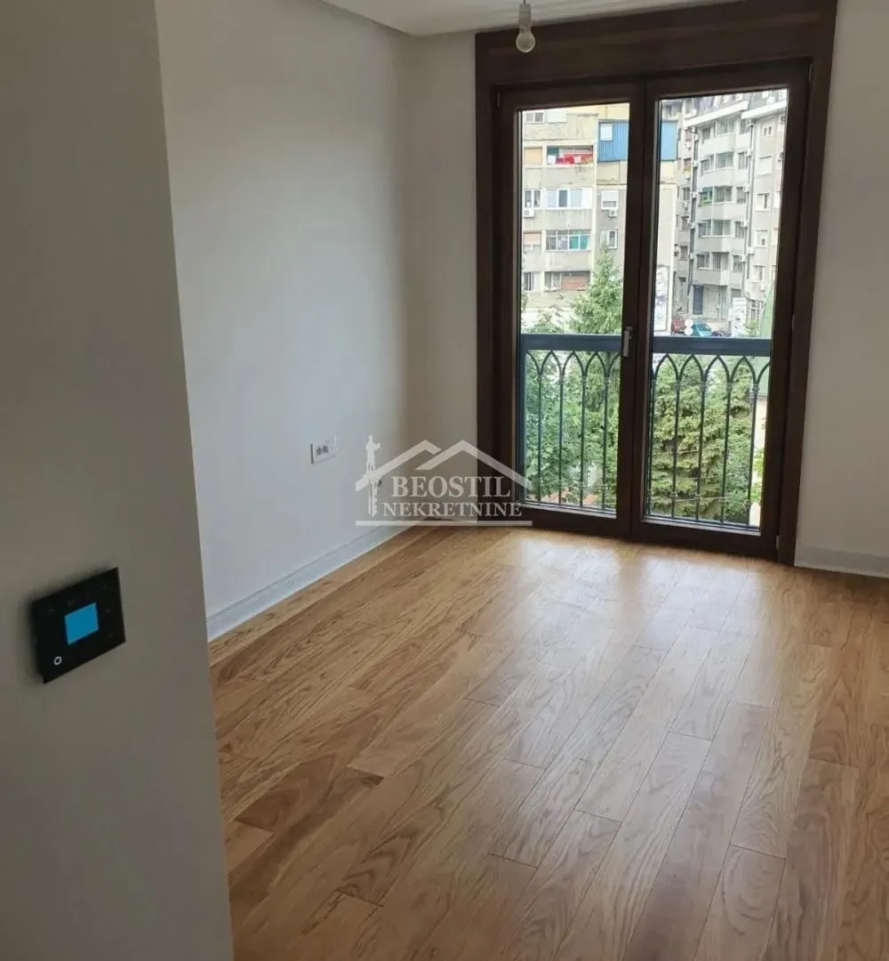 Rent, office space, 77m², Slavujev Venac, Zvezdara Sve Podlokacije