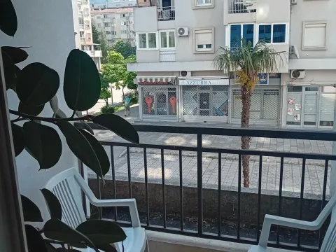 Daily-rent, one bedroom apartment, 30m², Centar, Bar - image 8