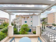 Prodaja, jednosoban stan, 51m², Luštica Bay, Tivat - image 1