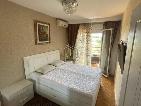 Rent, one bedroom apartment, 75m², Ljubović, Podgorica - image 11