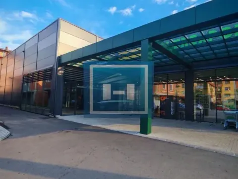 Rent, office space, 582m², Jagodnjak, Paraćin