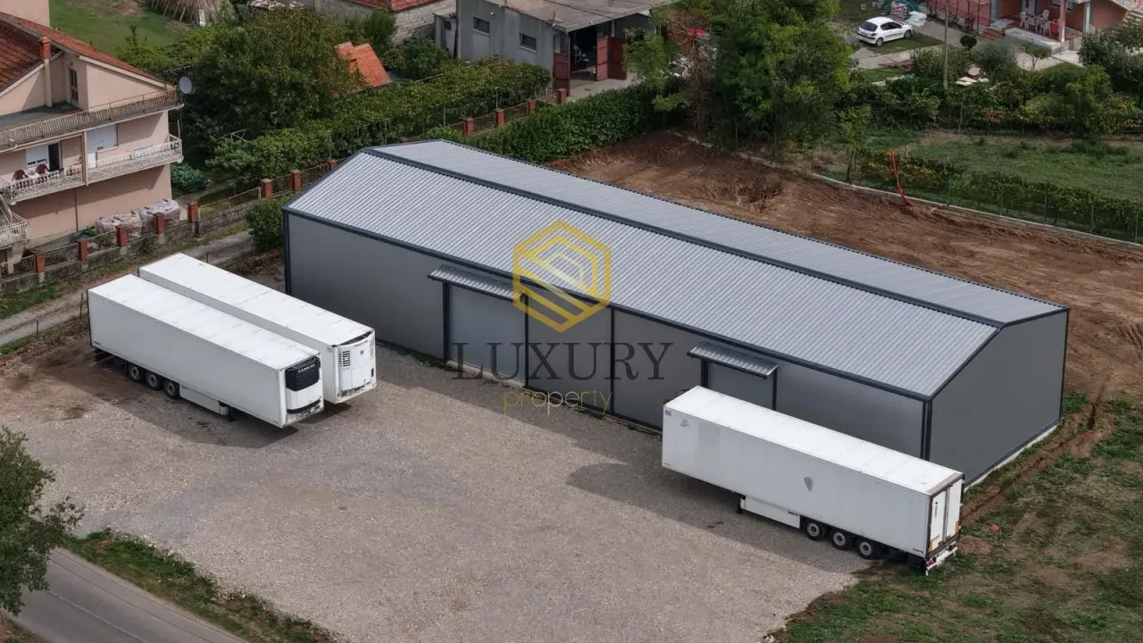 Rent, office space, 500m², Golubovci, Podgorica