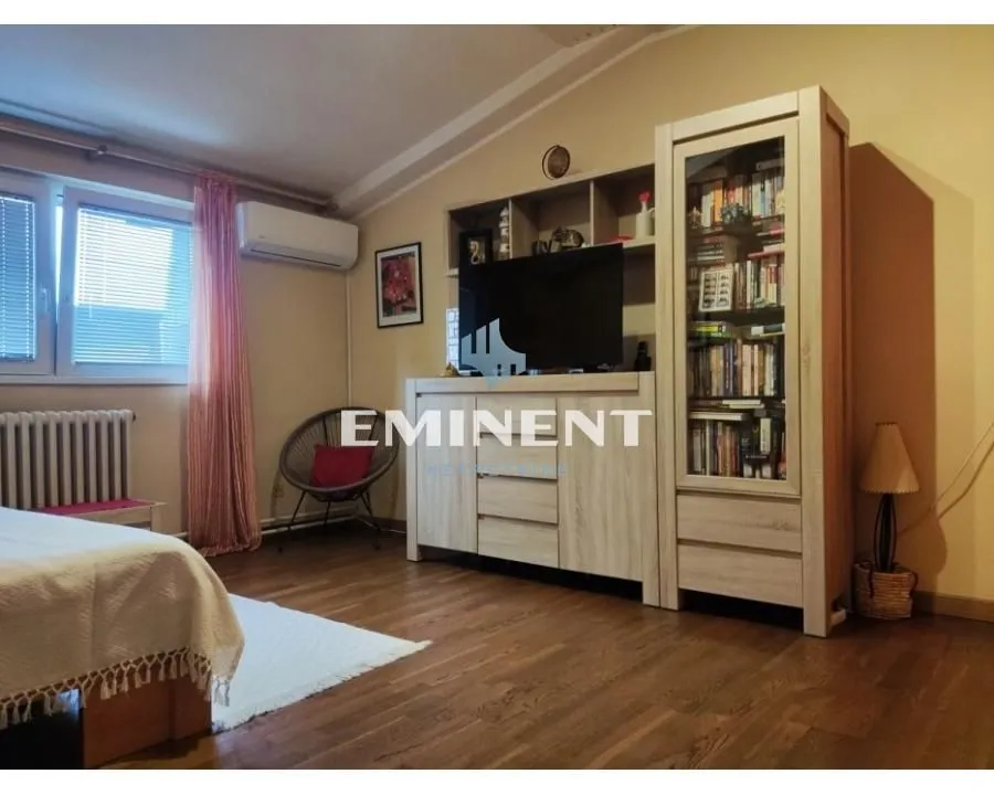 Izdavanje, jednosoban stan, 42m², Savski Venac, Beograd