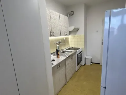 Rent, two bedroom apartment, 66m², Voždovac Sve Podlokacije, Beograd - image 12