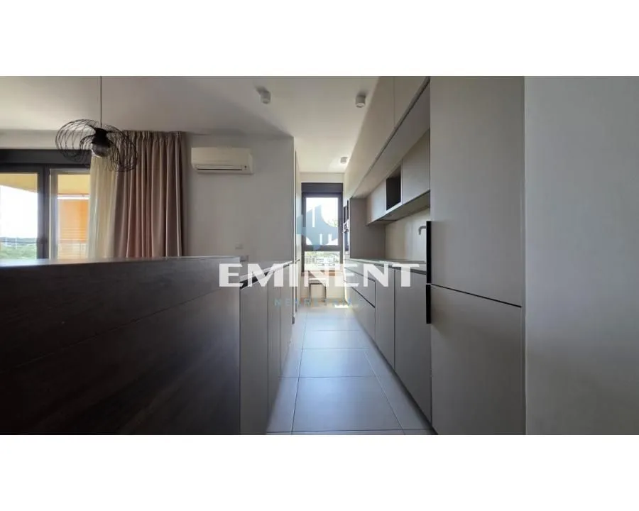 Rent, four bedroom apartment, 98m², Južni Bulevar, Vračar Sve Podlokacije