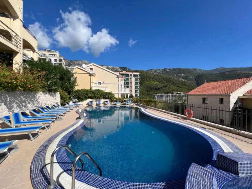 Sale, apartment, 75m², Bečići, Budva