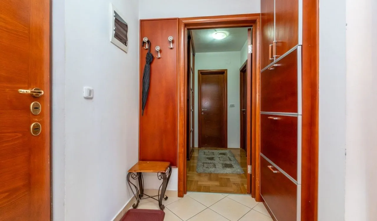 Rent, two bedroom apartment, 68m², Preko Morače, Podgorica