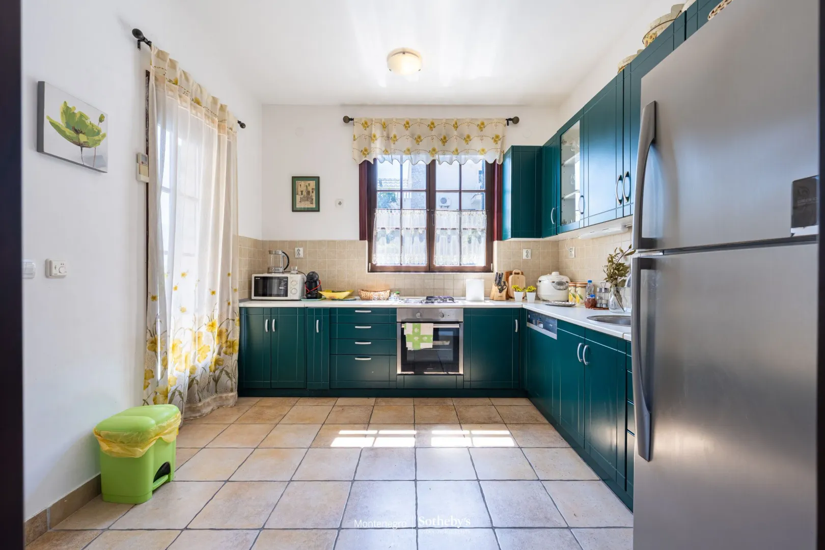 Sale, house, 235m², Kostanjica, Kotor