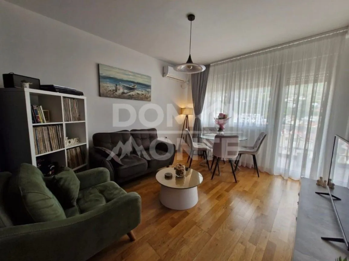 Prodaja, jednosoban stan, 39m², Centar, Tivat