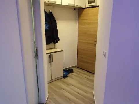 Izdavanje, dvosoban stan, 64m², Zabjelo, Podgorica - image 8