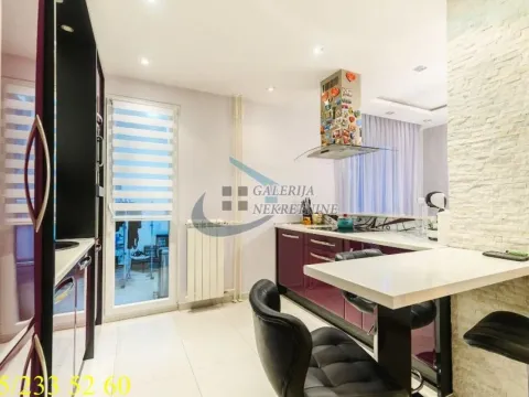 Prodaja, trosoban stan, 92m², Vidikovački venac, Rakovica - image 4