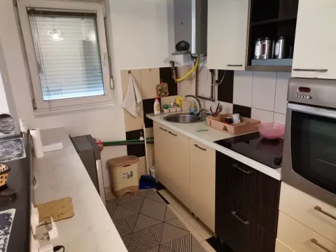 Izdavanje, trosoban stan, 50m², Zvezdara Sve Podlokacije, Beograd - image 7