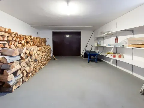 Sale, house, 295m², Sremčica, Beograd - image 6