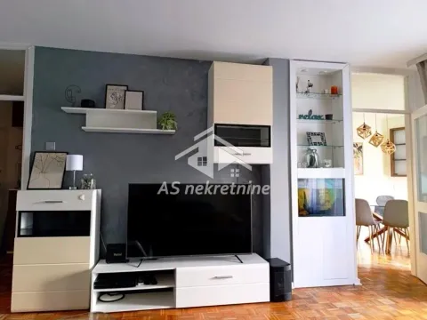 Izdavanje, trosoban stan, 86m², Crveni Krst, Beograd - image 3