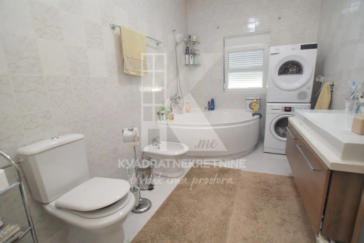 Rent, house, 410m², Donja Gorica, Podgorica