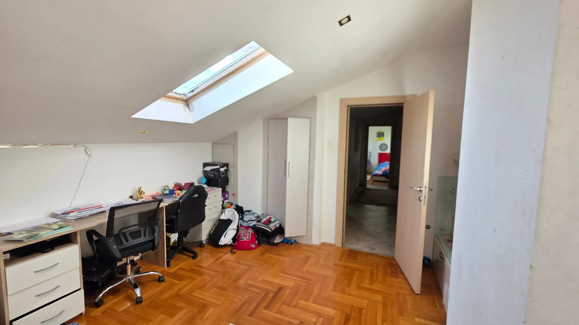 Prodaja, dvosoban stan, 83m², Krivi Most, Podgorica