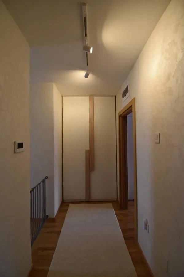 Prodaja, četvorosoban stan, 111m², Sajmište, Novi Sad