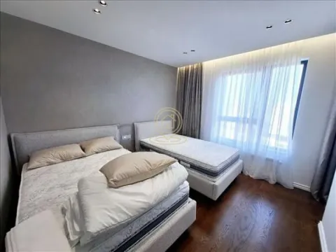 Izdavanje, trosoban stan, 90m², Savski Venac, Beograd - image 6
