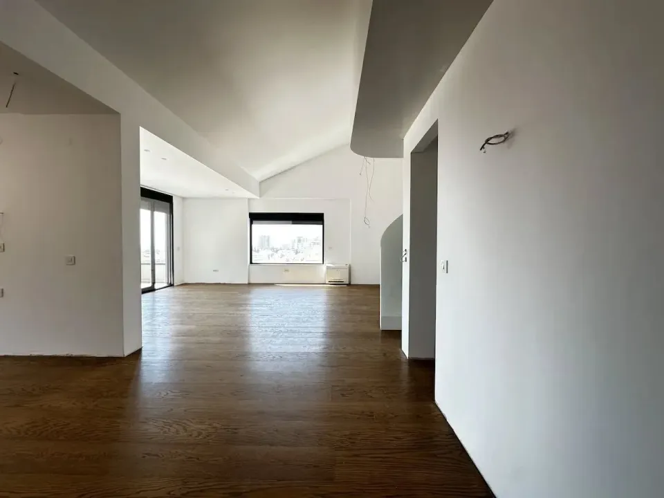 Sale, three bedroom apartment, 130m², Podkošljun, Budva