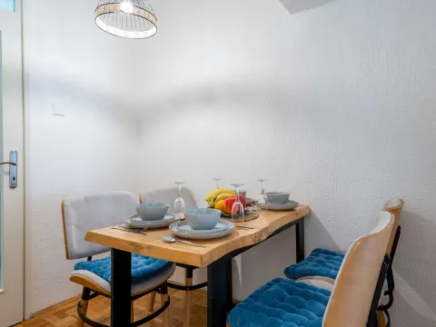 Rent, one bedroom apartment, 62m², Makedonsko naselje, Bar - image 5