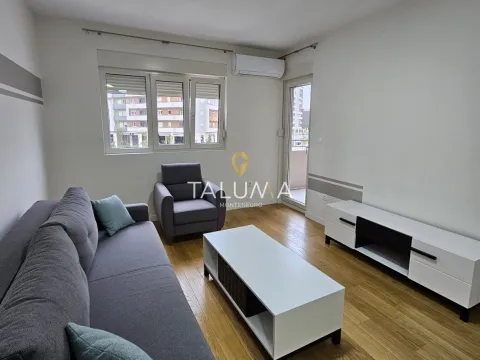 Izdavanje, jednosoban stan, 49m², City Kvart, Podgorica