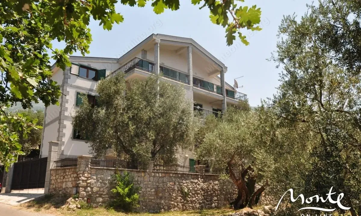 Prodaja, kuća, 644m², Pržno, Budva