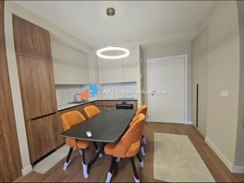 Izdavanje, trosoban stan, 73m², Savski Venac, Beograd - image 4