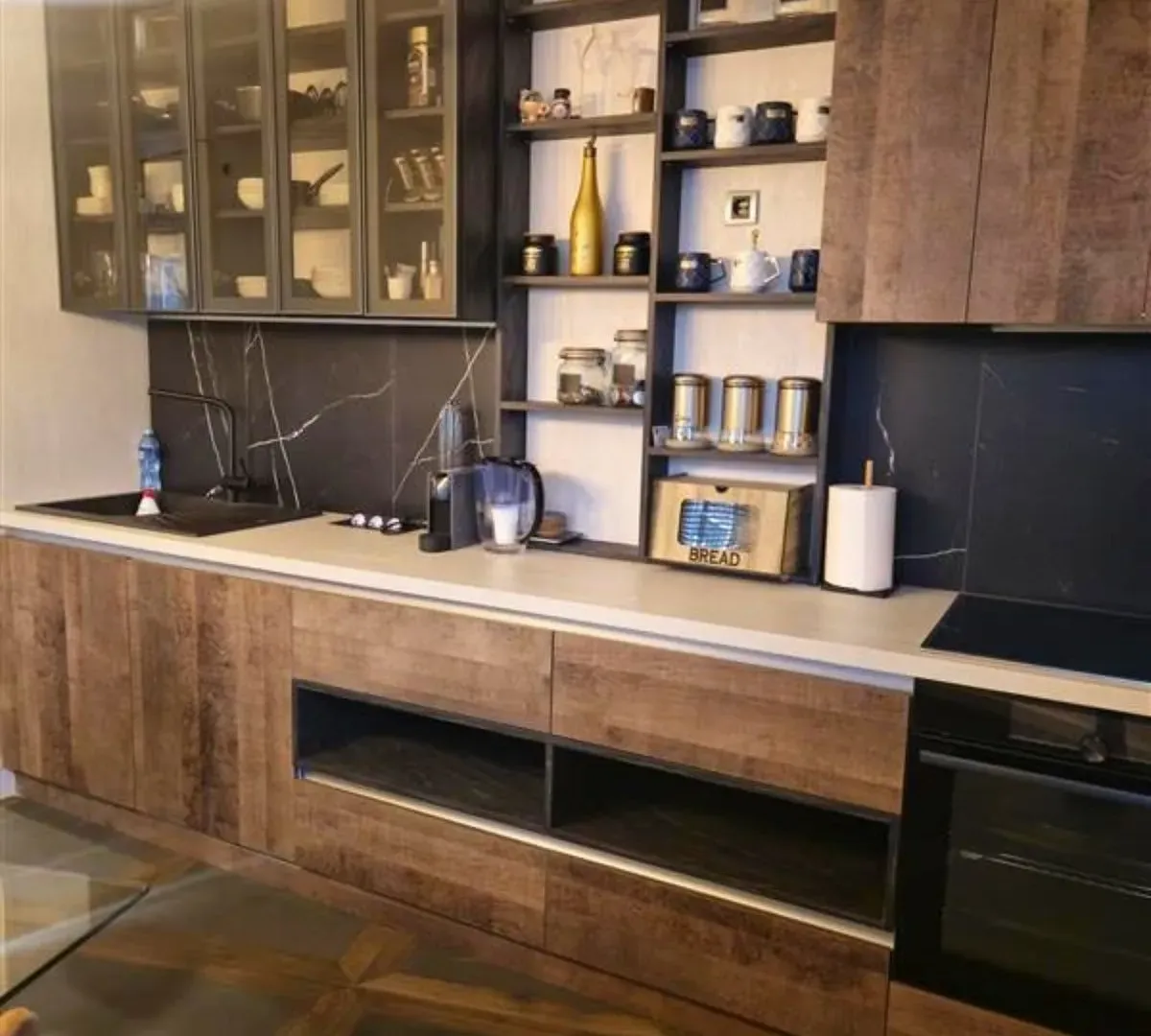 Rent, four bedroom apartment, 98m², Vračar Sve Podlokacije, Beograd
