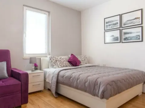 Rent, studio apartment, 28m², Centar, Budva - image 3