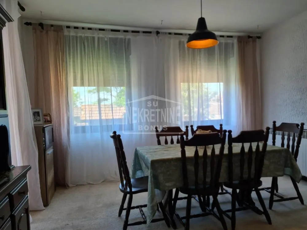 Prodaja, kuća, 400m², Aleksandrovo, Subotica