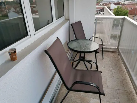 Izdavanje, jednosoban stan, 65m², Centar, Podgorica - image 5