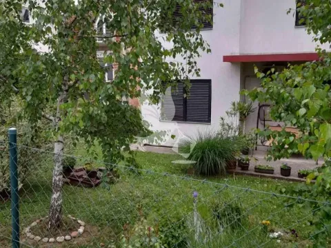 Prodaja, kuća, 200m², Mladenovac, Beograd - image 3