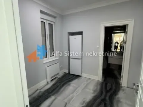 Izdavanje, poslovni prostor, 140m², Stari Grad, Beograd - image 19
