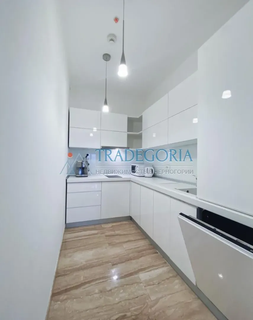 Prodaja, dvosoban stan, 77m², Budva, Crna Gora