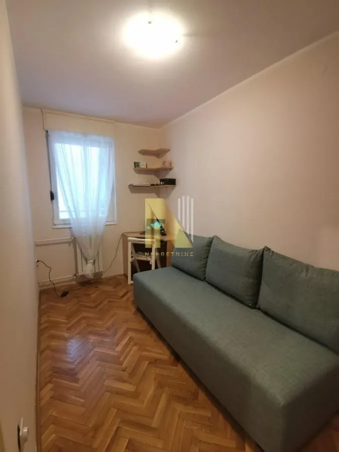 Izdavanje, dvosoban stan, 43m², Grbavica, Novi Sad Sve Podlokacije