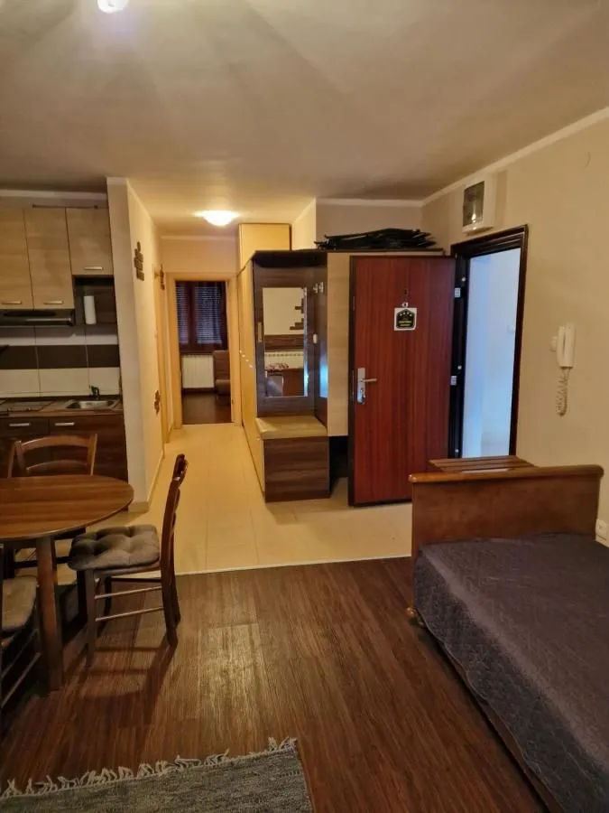 Prodaja, dvosoban stan, 45m², Kraljevi Čardaci, Kopaonik