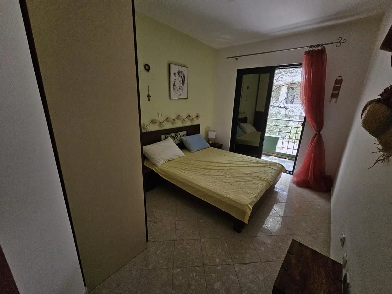 Izdavanje, stan, 149m², Pržno, Budva