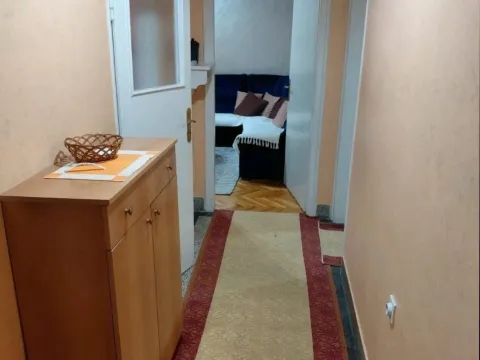 Rent, one bedroom apartment, 56m², Centar, Nikšić - image 9