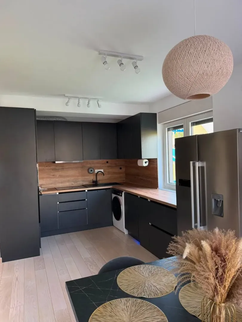 Prodaja, dvosoban stan, 76m², Igalo, Herceg Novi