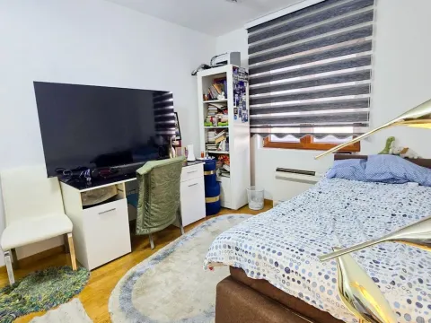 Prodaja, trosoban stan, 120m², Tološka šuma, Podgorica - image 9