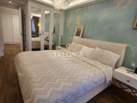 Prodaja, trosoban stan, 122m², Centar, Podgorica - image 16