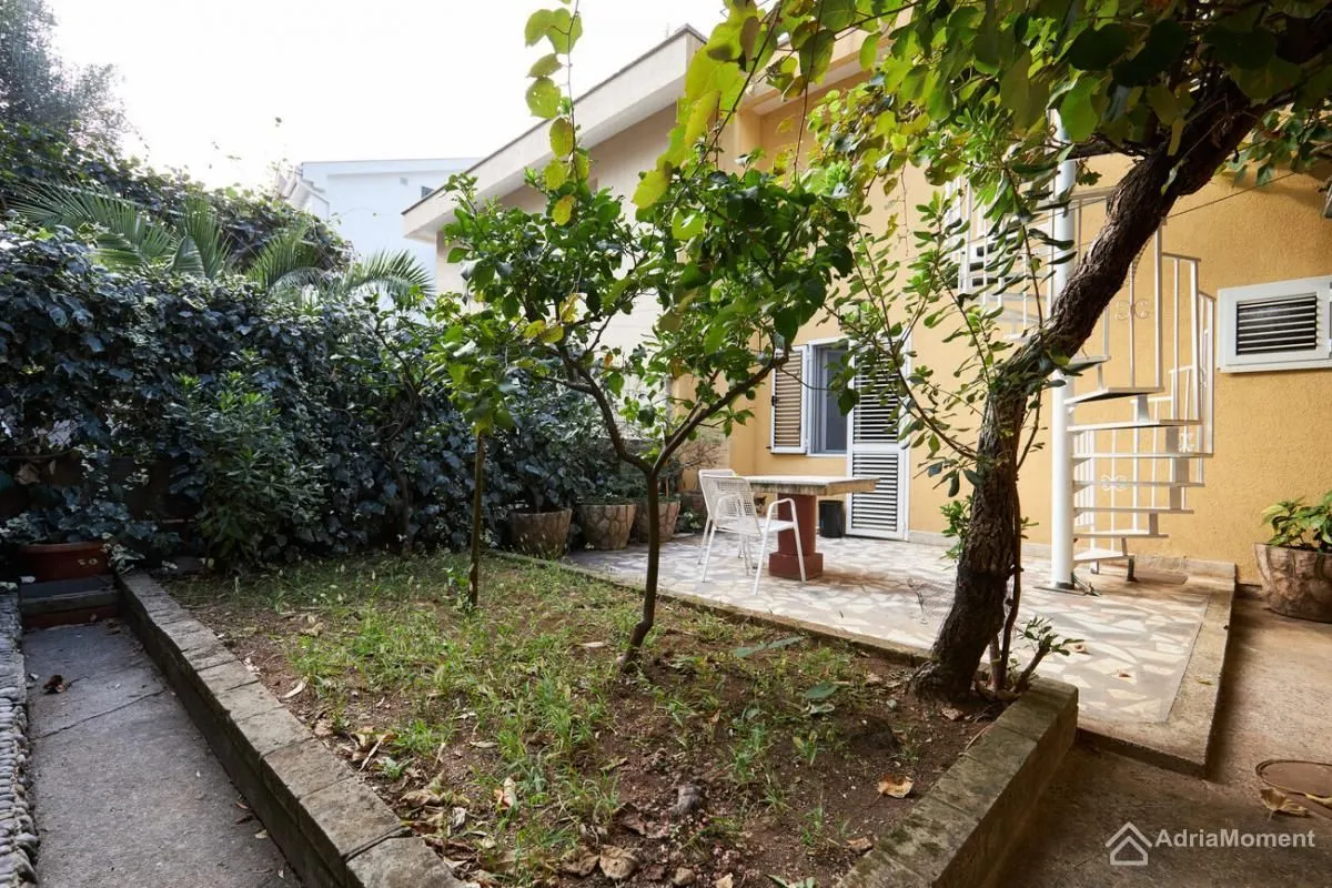 Sale, house, 110m², Centar, Budva