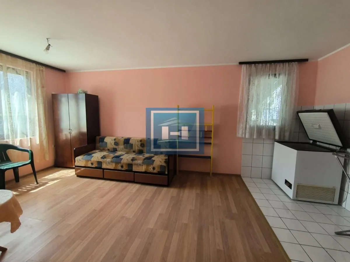 Rent, one bedroom apartment, 35m², Ćuprija, Srbija