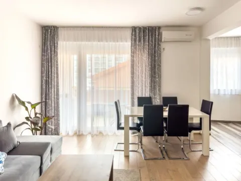 Sale, two bedroom apartment, 67m², Bečići, Budva - image 7