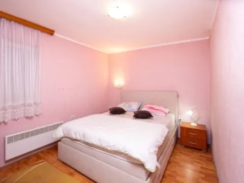 Rent, one bedroom apartment, 50m², Velji Vinogradi, Budva - image 3