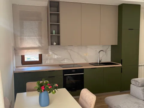 Izdavanje, jednosoban stan, 50m², Tivat, Crna Gora - image 9